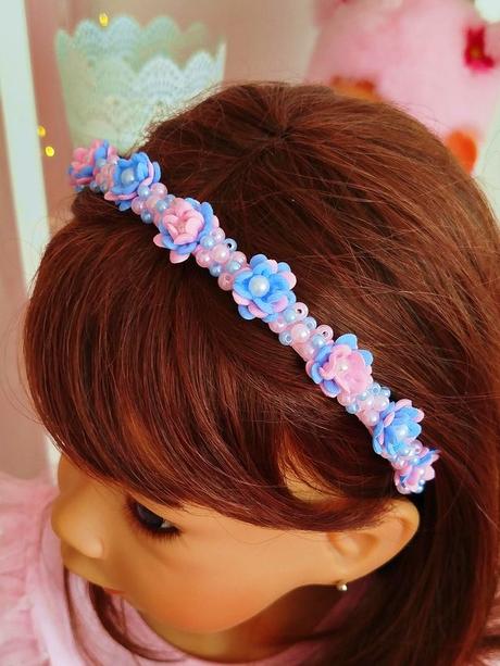 Čelenka s perličkami a 3d kvietkami, 