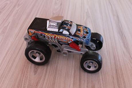 Hot wheels veľký skákajúci,