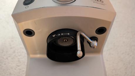 Pakový kávovár aeg s príslušenstvom, aeg