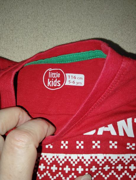 Vianočné tričká, 116