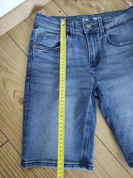 Šortky - ako nové, c&a,146