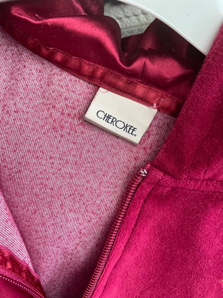 Zamatová suprava, cherokee,s