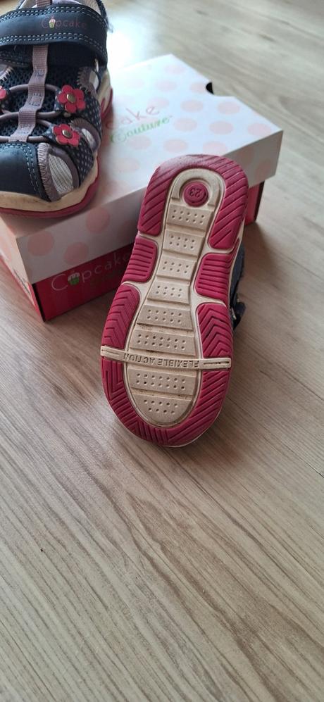 Kozeno textilne sandalky, 23