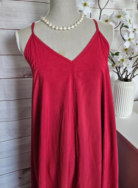 Pekné lahulinké šaty, 