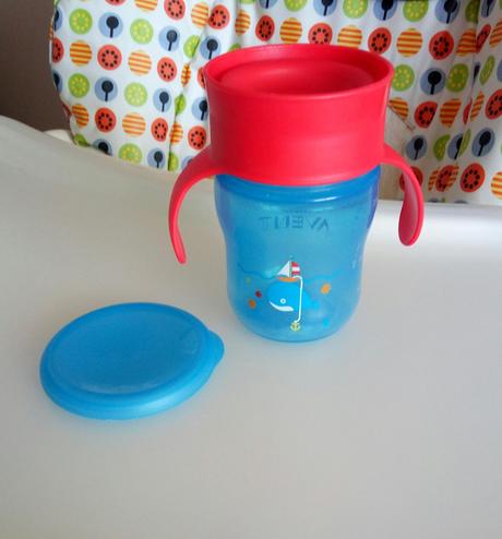 Pohárik avent s úchytkami sa samostatné učenie, 