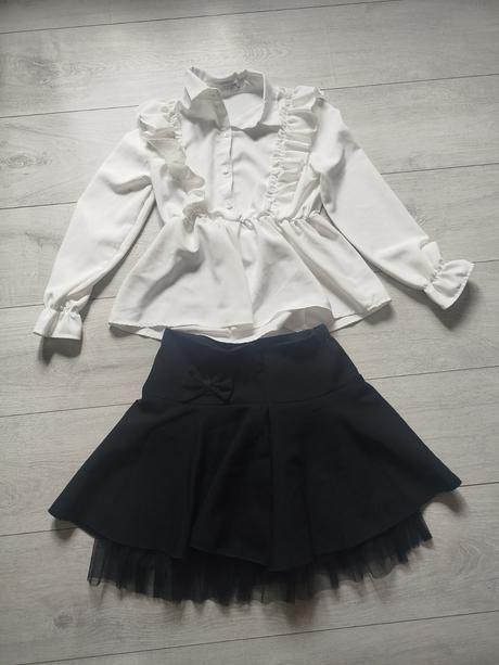 Blúzka plus sukňa, 152