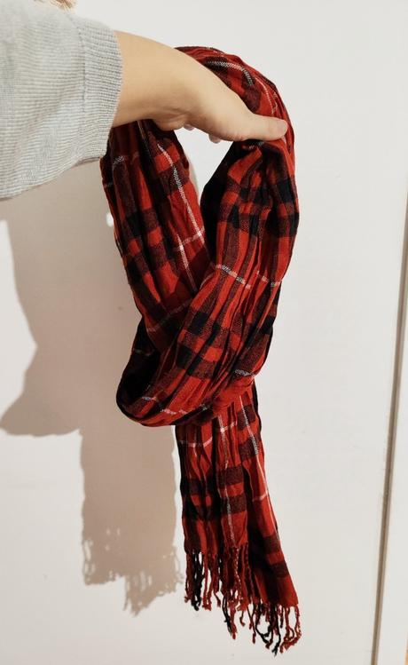 Šatka okolo krku, f&f