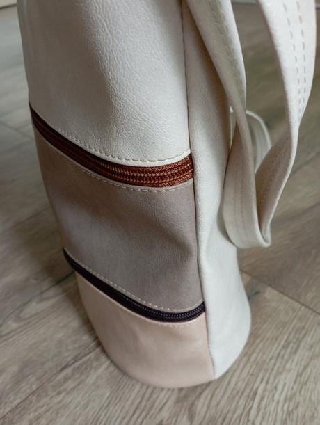 Krásna kvalitná kabelka,