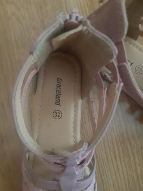 Sandale, graceland,32