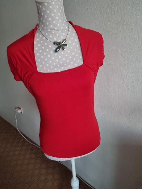 Červený elast.top 38, 38