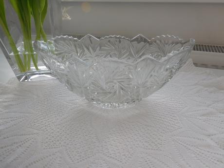 Lisované sklo misa na ovocie retro-top top stav,, 