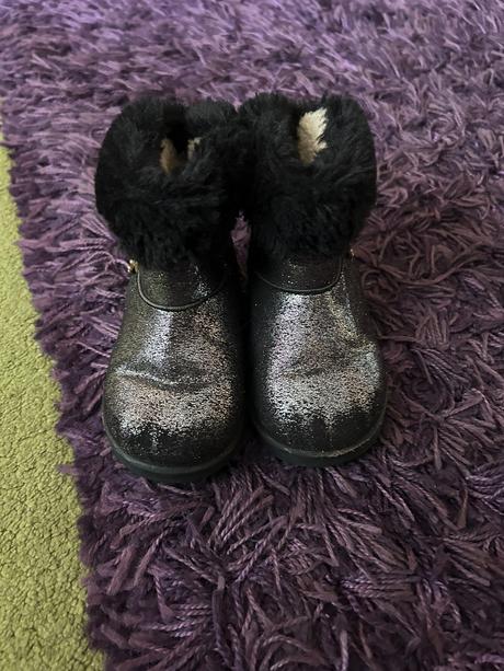 Trblietavé čižmičky č. 23, 23