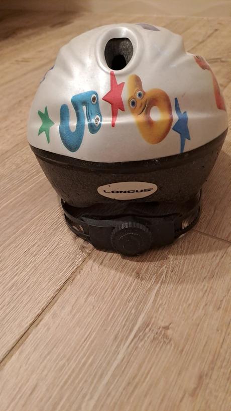 Detský bicykel a prilba, dema,16