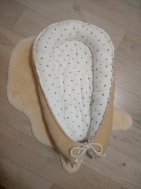 Hniezdo, šírka (cm): 55,dĺžka (cm): 90