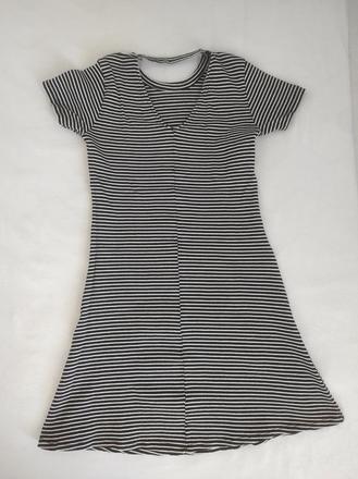 Rebrovane šaty, gate,m