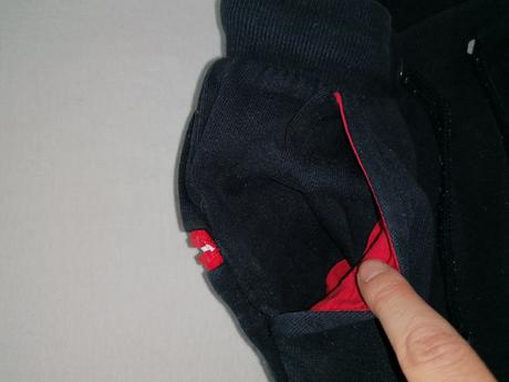 Tepláky s vrecúškom, 128