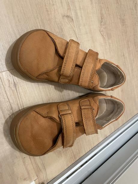 Kožené topánky, 33