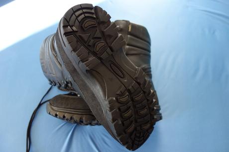 Nové zimné topánky bosp - pôvodná cena 250 eur, 41