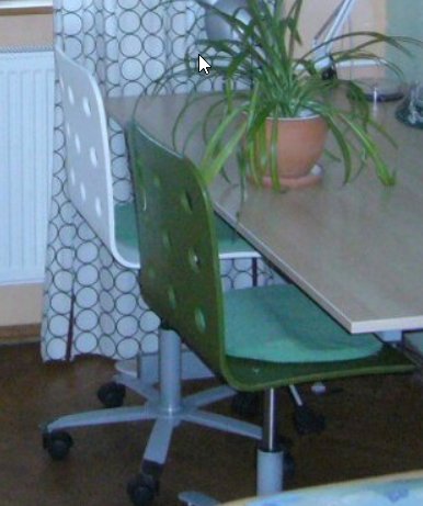 Nábytok do detskej,študentskej izby, stôl, skrinky, 