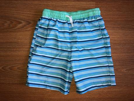 Pekne nenosene bermudy 6-7r, f&f,122