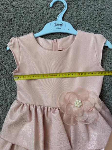 Spolocenske saty v.104, 104