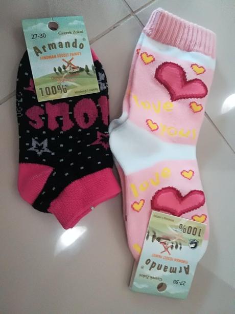 2 páry ponoziek, 23