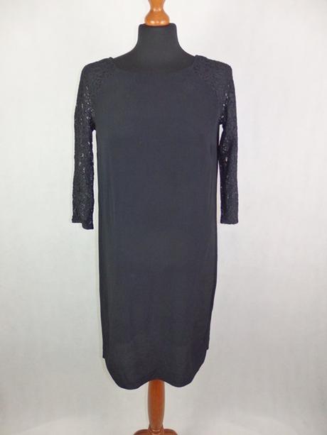 Kvalitné čierne šaty, s