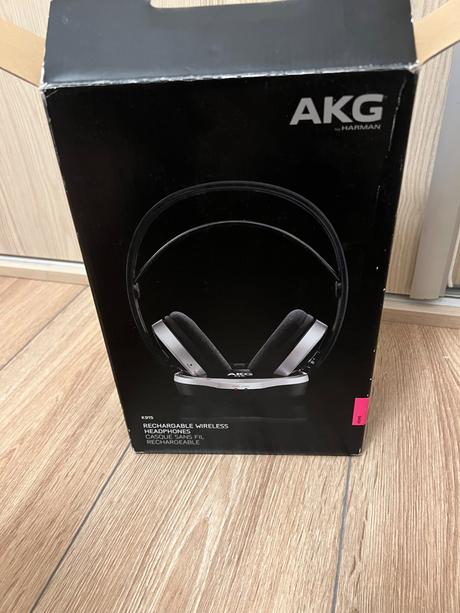 Slúchadlá akg k915 bezdrotove - nepoužite, 