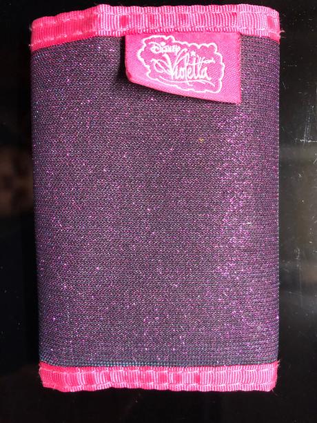 Trblietkavá peňaženka violetta,