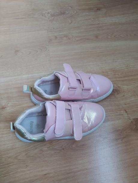 Tenisky lesklé, sinsay,35