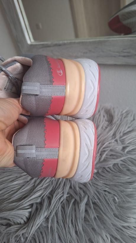 Tenisky top stav, champion,36