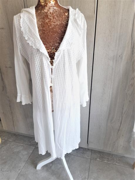 Romantický svetrík-prehozka-m/l, m