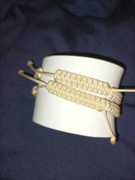 Náramky z prírodných kameňov, 