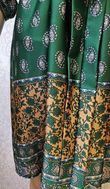 Šaty s orientálnym vzorom, l