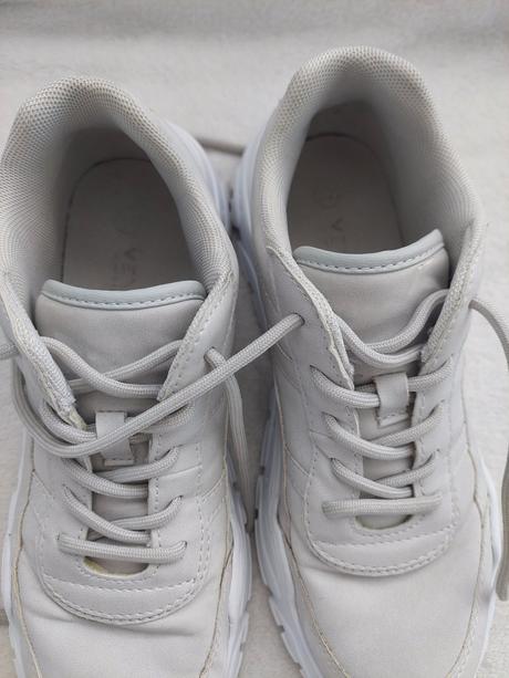 Dievčenské ľahunké tenisky, 37