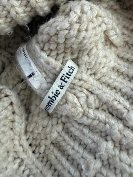 Zimna ciapka, abercrombie&fitch,s
