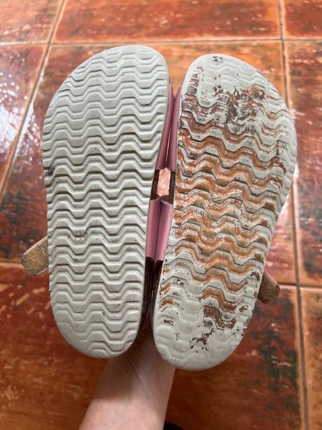 Sandalky, prezuvky, c. 33, protetika,33