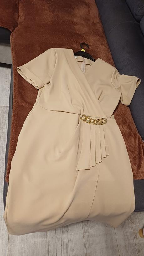 Béžové elegantné šaty, 38
