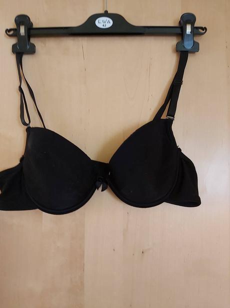 Podprsenka čierna 80b s odnímateľnými ramienkami, 80b