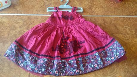 Krasne šatičky nenosene, marks & spencer,86