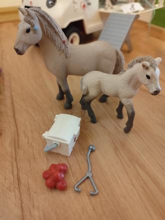 Schleich,