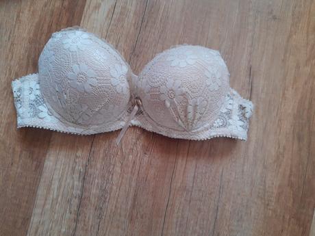 Damska podprsenka, 70b
