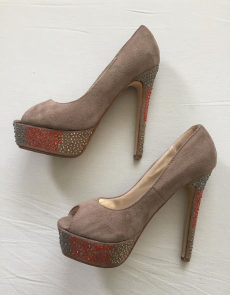 Lodičky na platforme, 36