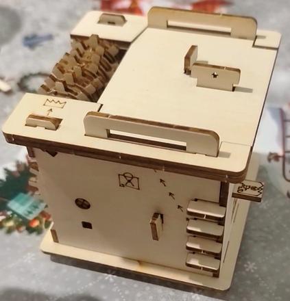 Schrödingerova mačka box hlavolam úniková miestnos, 