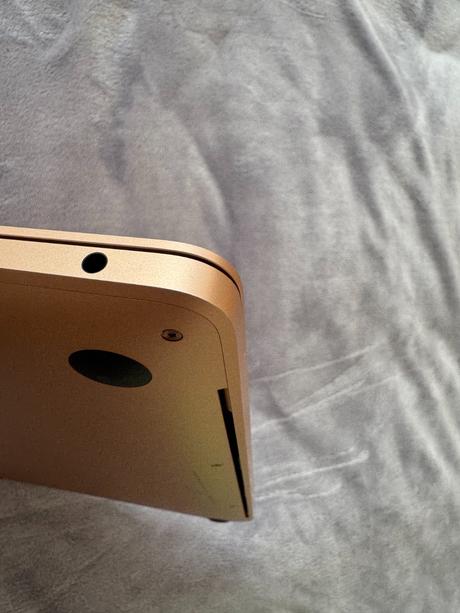 Macbook m1 2020 gold sk, apple