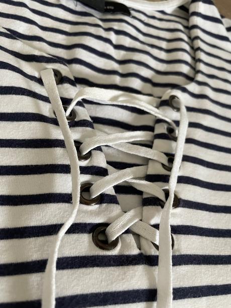 Crop top, atmosphere,m