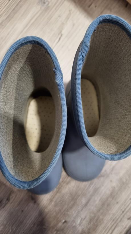 Enfant nezateplené 25, en fant,25