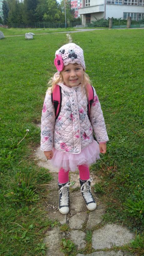 Nádherná prechodná bundička + čiapka, 4-5r., next,110