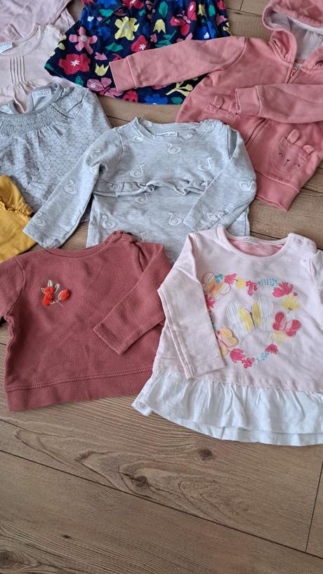 Balík tričiek a mikín, 68–80