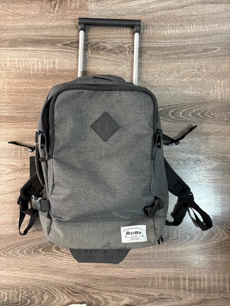 Bestway cestovny ruksak s odopinatelnymi kolieskam, 